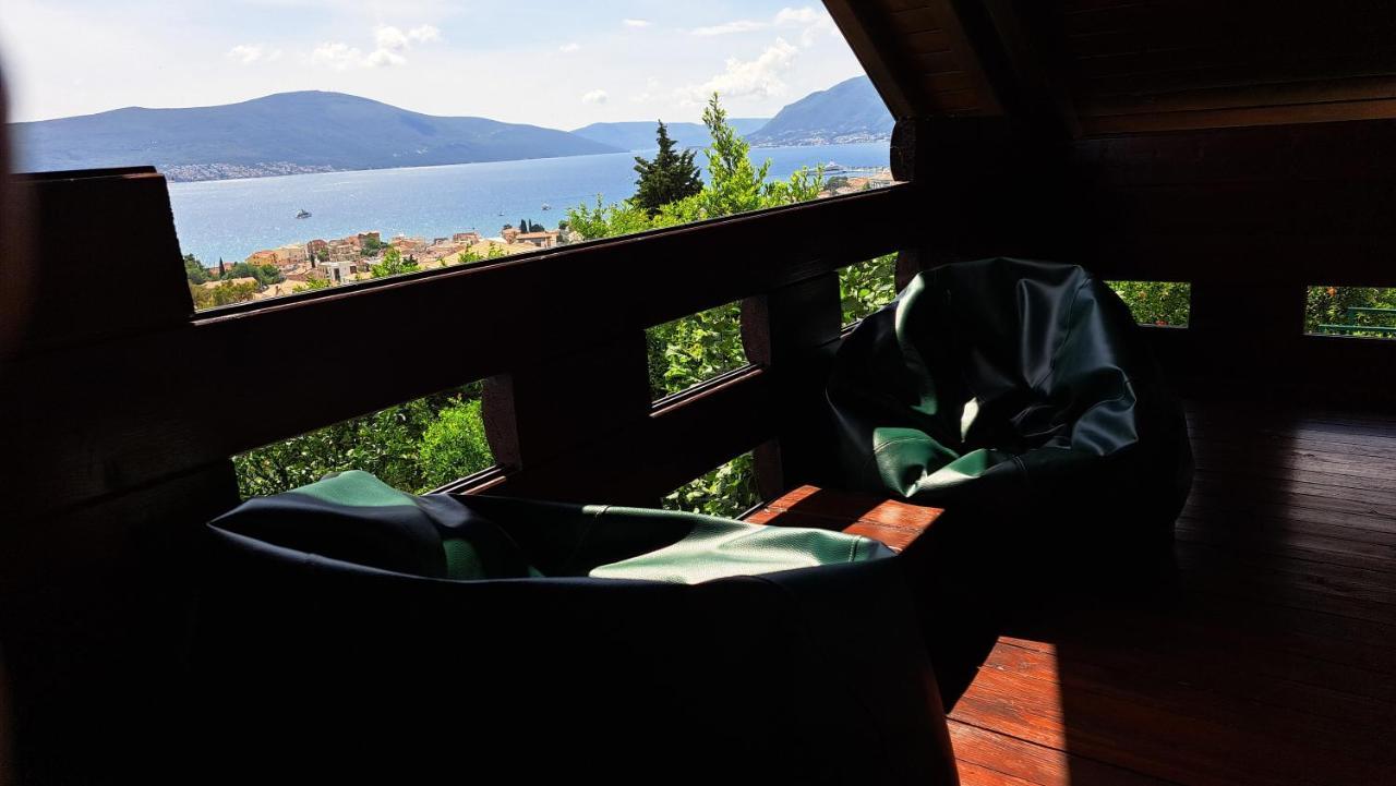 Villa Timber House Tivat Exterior foto