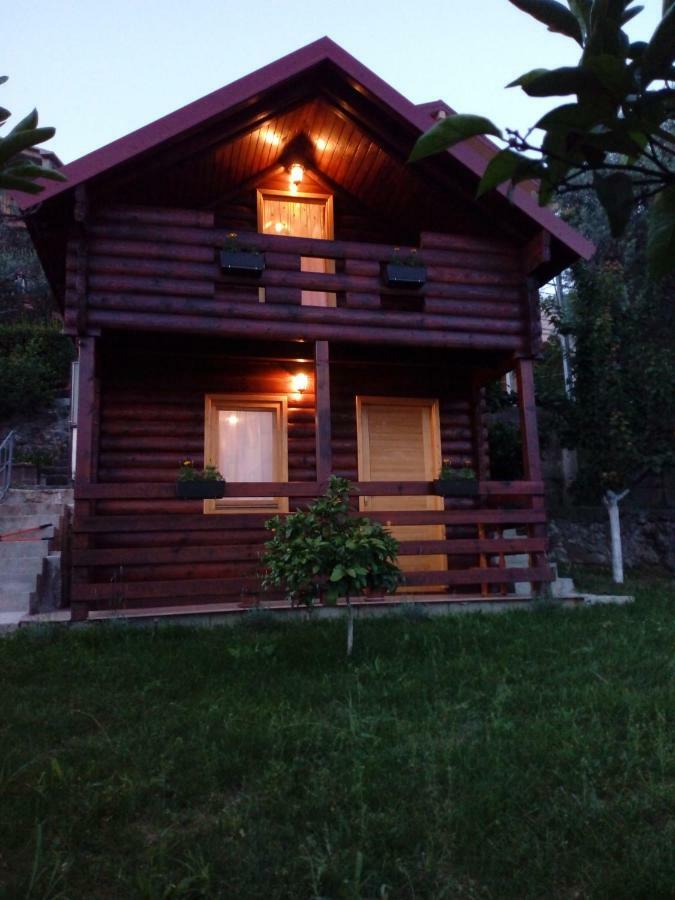 Villa Timber House Tivat Exterior foto