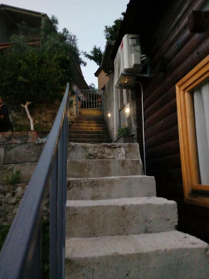 Villa Timber House Tivat Exterior foto